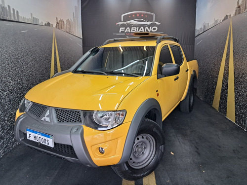 Mitsubishi L200 SAVANA 3.2 4X4 16V TURBO INTERCOOLER DIESEL 4P MANUAL