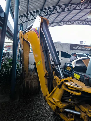 Retroexcavadora Cat 415d 2005
