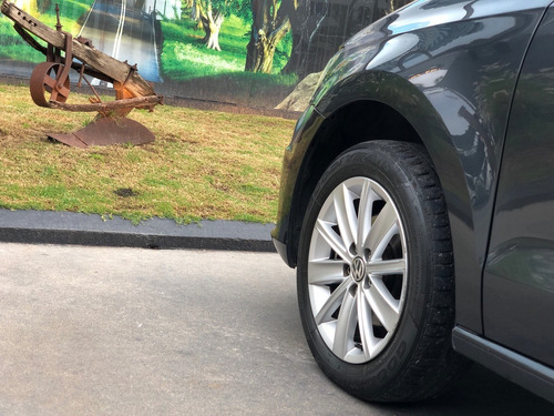 Imagen 19 de 25 de Volkswagen Polo 2016 Comfortline 1.6 Gnc, Apenas 78.000 Km !