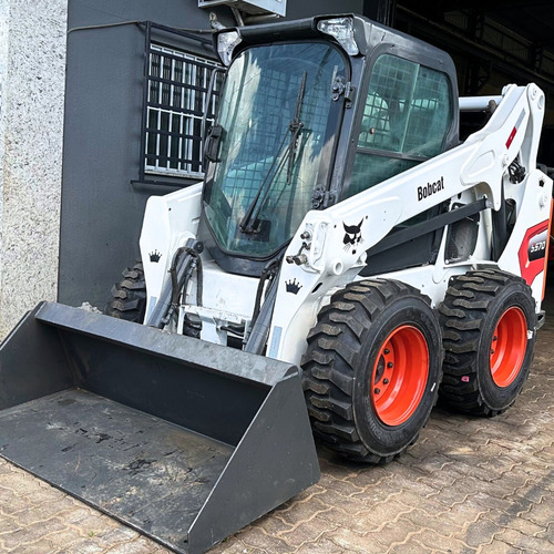 Mini Carregadeira Bobcat S570 - Ano 2019