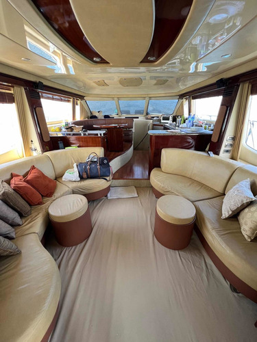 Imagen 10 de 12 de Yate Sea Ray 58 Sedan Bridge