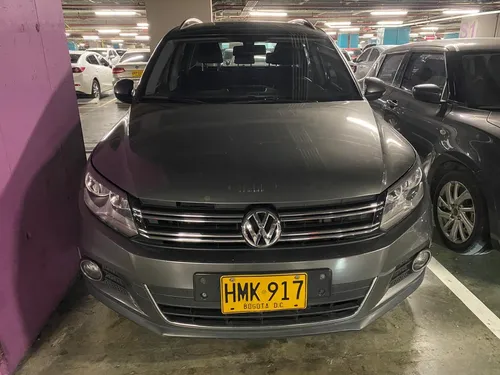 Volkswagen Tiguan Tu I-line 4x4,turbo Refull, Cuero, 200hp,