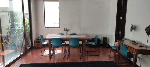 Casa En Venta De 4 Dorm. En Las Condes Apumanque J80