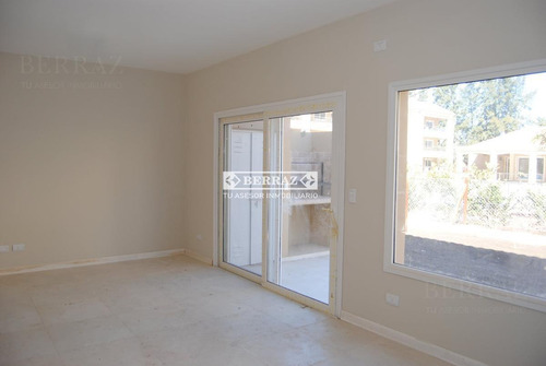 Imagen 6 de 19 de Casa Duplex Venta Liquidambar - Pilar