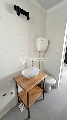 Apartamento En Alquiler De 2 Dormitorios En Piedras Blancas