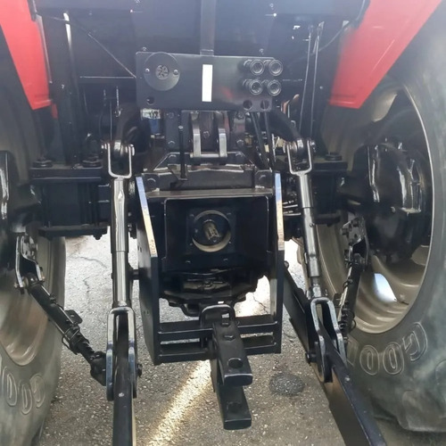 Imagen 4 de 6 de Tractor
