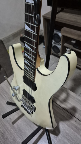 Guitarra Jackson Dr3 Reverse Zurda Con Estuche