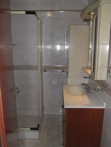 Casa Alquiler 2 Dormitorios 1 Baño 1 Patio 300 Mts 2 - Villa Elvira