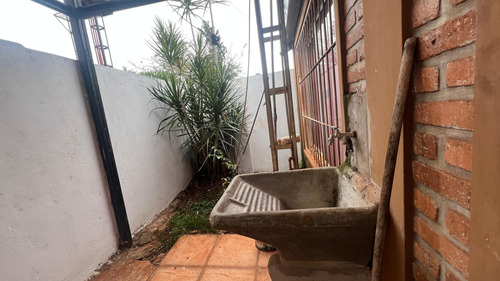 Alquilo Amplia Casa En B° Terrazas, Itaembé Miní