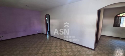 Casa Antiga Com Cômodos Amplos E Quintal No Centro De Rio Das Ostras-rj - Ca0741