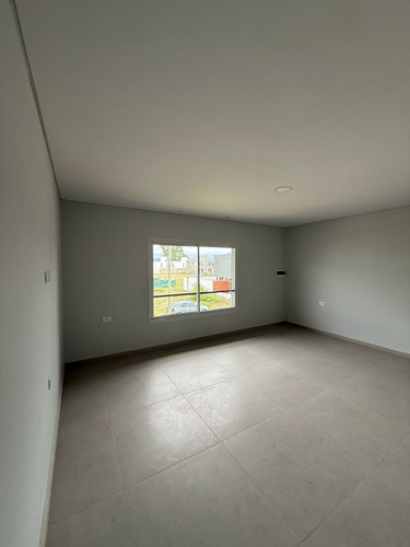 Vdo Hermosa Casa A Estrenar 3 Dormitorios C/ Amplio Patio Rincones De Manantiales