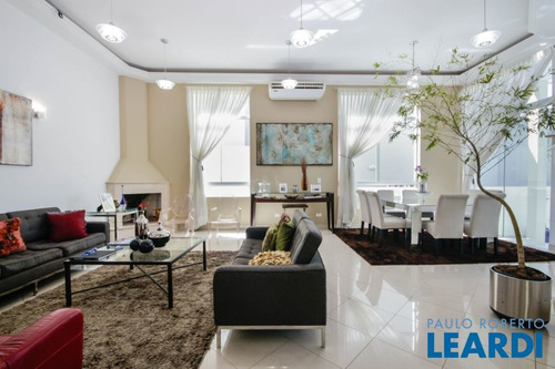 Imagem 2 de 15 de Casa Em Condomínio - Alphaville - Sp - 637264