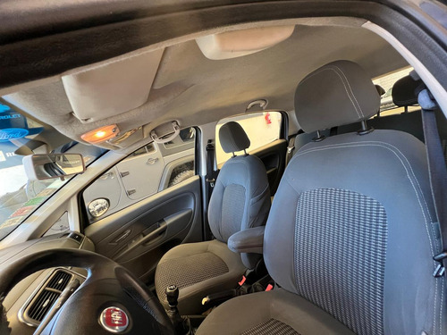 Fiat Punto 1.6 Caj De 5ta. 16 V.