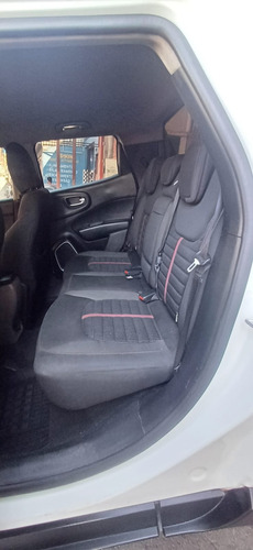 Fiat Toro 1.8 16v Freedom Flex 4x2 Aut. 4p
