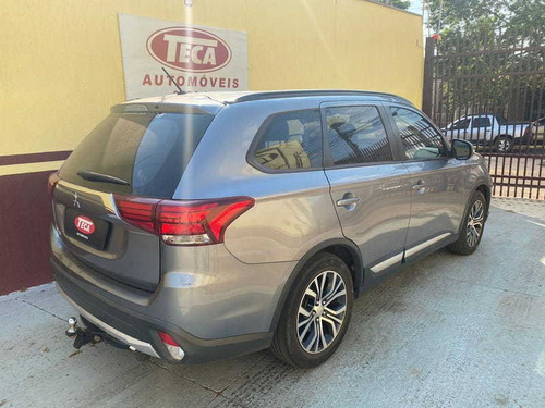 Imagem 4 de 11 de Mitsubishi Outlander 2.0 16v 160cv