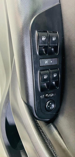 Fiat Cronos 1.8 E.torq Precision