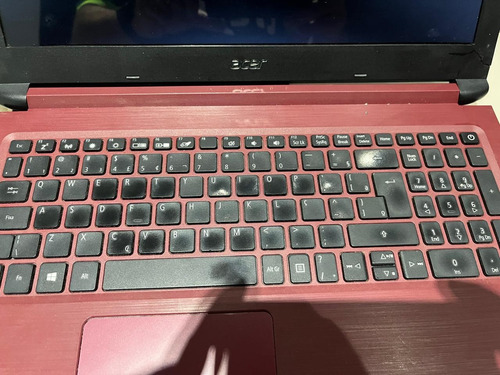 Notebook Acer Aspire A315-53, Intel Core I3, 1tb Hd, 8gb Ram Vermelho (Usado)