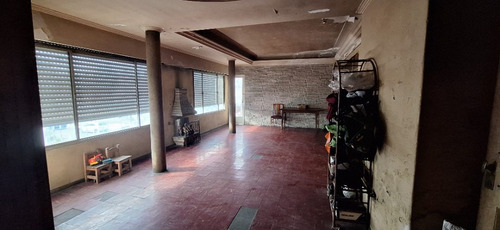 Local Con Vivienda En Venta En Valentin Alsina