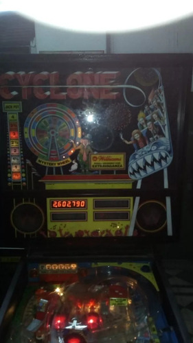 Flipper Pinball Cyclone Con Algunos Leds Funcionando Todo. (Usado)