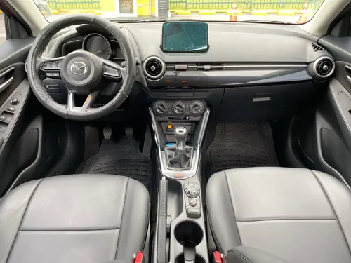 Mazda 2 Touring 1.5