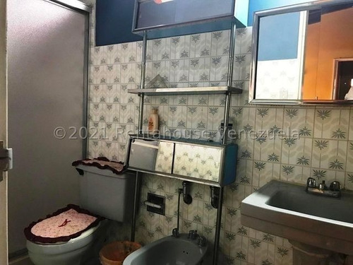 Imagen 24 de 30 de Santa Paula Mls# 22-11473 Wendy Marrero 0424-1275714/ 0426-5178744