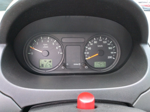 Imagen 9 de 12 de Ford Fiesta 1.6 Edge Plus 2004