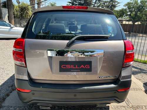 Imagen 7 de 25 de Chevrolet Captiva Diesel 2.2 Ls 2015 3 Corridas De Asientos