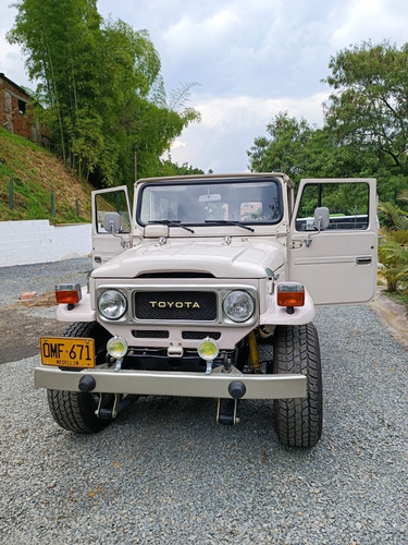 Imagen 7 de 19 de Toyota Land Cruiser 1983 4.2 Fj43