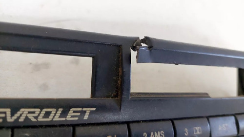 Frente Radio Toca Fitas Chevrolet Shedar Somente Frente Leia (Usado)