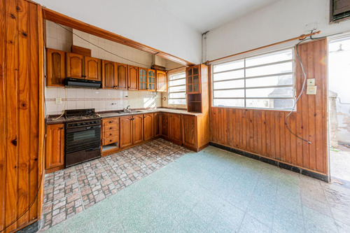 Galpón Con Casa Venta  A Metros De Av. Pellegrini Bella Vista Rosario