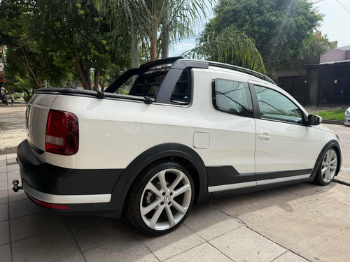 Volkswagen Saveiro 1.6 Cross Gp Cd 110cv Pack High