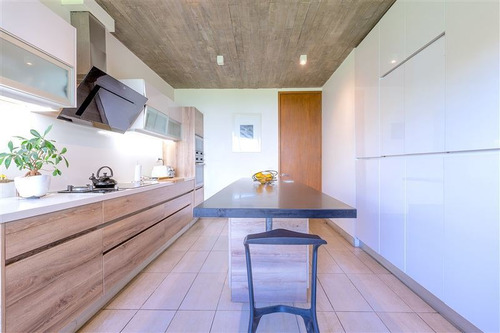 Imagen 16 de 26 de Casa Estilo Moderna, Condominio Los Bosques De Piedra Roja