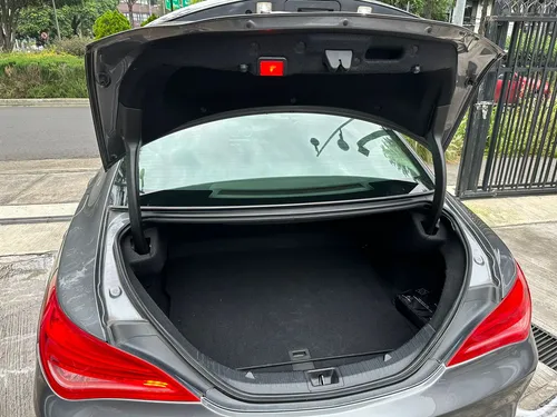 Mercedes-Benz Clase CLA 4p 200 CGI Sport L4/1.6/T Aut