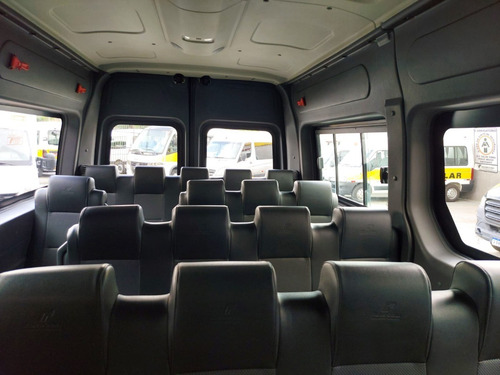 Imagem 10 de 15 de Van Renault Master L2h2 2019 20 Lugares Escolar Completa