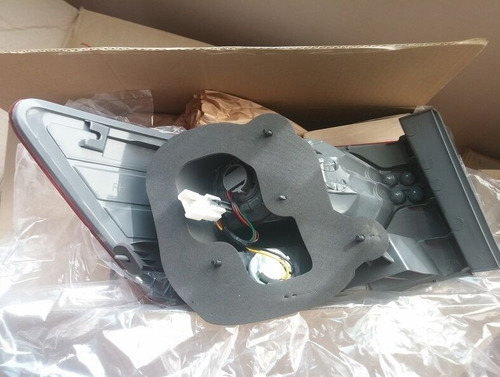 Faro Posterior Kia Cerato 2012 Original Nuevo En Caja