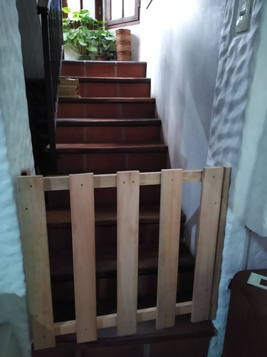 Casa 6 Amb. En Barrio El Cortijo, Malvinas Arg.