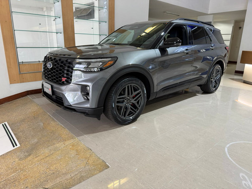 Ford Explorer St 2025