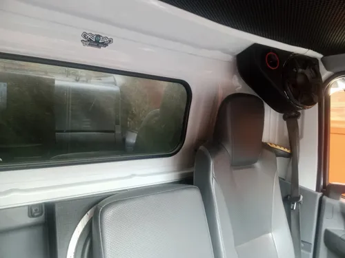 Camion De Carrocería Estacas ,poco Uso Unico Dueño ,