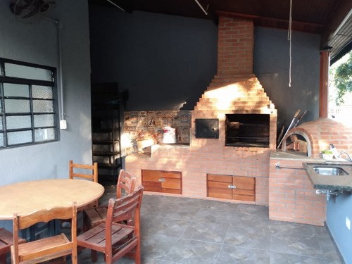 Imagem 2 de 19 de Chácara 300m2, Casa 80m2, 1 Dormitório, 1 Banheiro, 1 Vaga De Garagem, Ótima Localização, Rica Em Água Com Rio No Fundo, Churrasqueira E Fogão A Lenha - Ch00286 - 71019215
