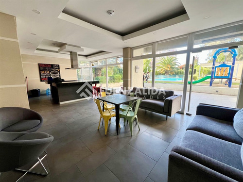 Departamento En Venta De 3 Dorm 2 Bañ 1 E 1 B. Metro Lo Vial