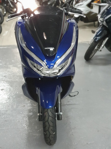 Imagem 4 de 10 de Honda Pcx150 Cbs 3 Anos De Garantia + 7 Troca De Óleo