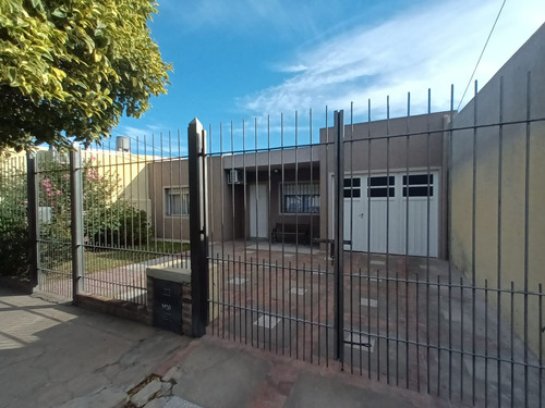 Se Vende Casa En Pergamino Con Pileta  