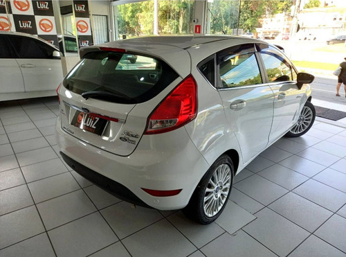 Imagem 4 de 6 de Ford Fiesta 1.6 Titanium Hatch 16v Flex 4p Powershift