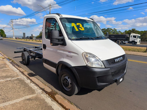 Iveco Daily 35s14 Ano 2013 Chassi - Covelp Americana