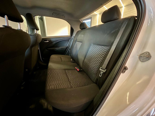 Toyota Etios ETIOS XLS Sedan 1.5 Flex 16V 4p Mec.