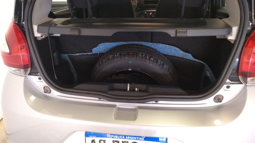 Imagen 8 de 9 de Fiat Mobi 1.0 8v Easy Con Gnc 2018