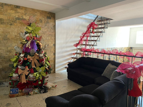 Imagen 2 de 11 de Tr En Venta Casa Doble Propósito En Barrio Sucre