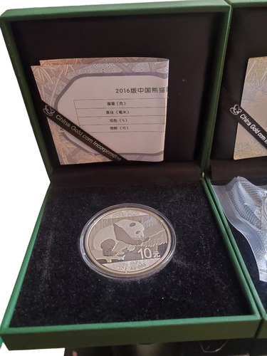 Moneda Plata Pura 30g Panda 2016 + Estuche De Lujo Ley 999