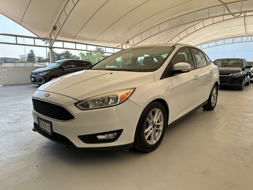 Ford Focus 2.0 Sedan SE Mt