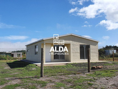 Imagen 1 de 16 de Casa Punta Negra Piriápolis 2 Dorms Venta Ca201273